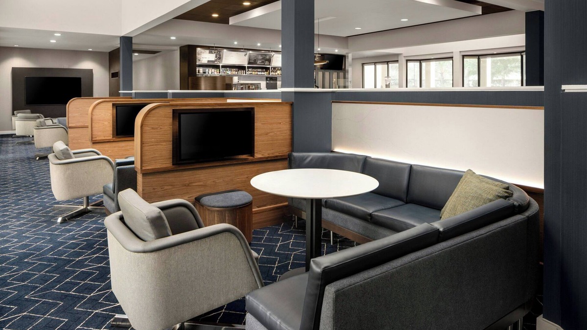 Greenway Hotel | Courtyard by Marriott Portland Beaverton