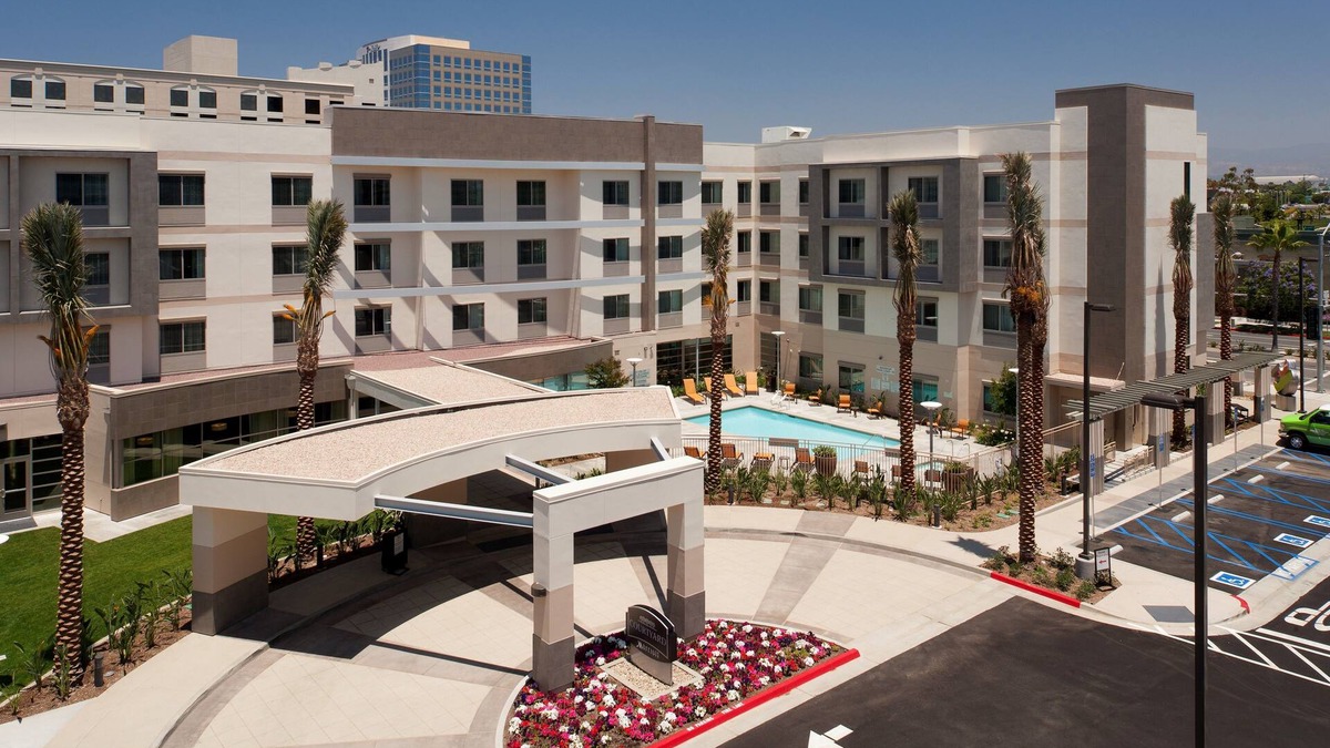 Santa Ana Hotel | Courtyard by Marriott Santa Ana Orange County