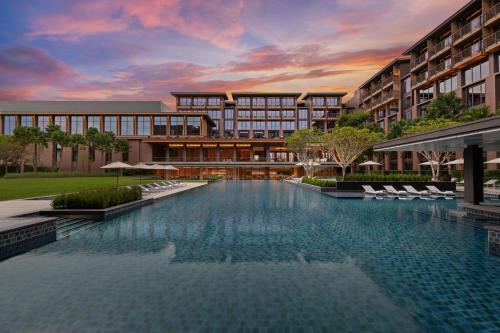 Lat Krabang Hotel | Courtyard by Marriott Bangkok Suvarnabhumi Airport