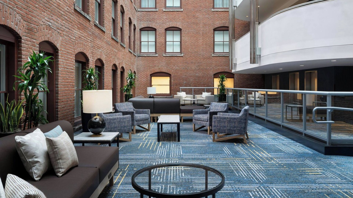 Center City Hotel | Courtyard by Marriott Philadelphia Downtown