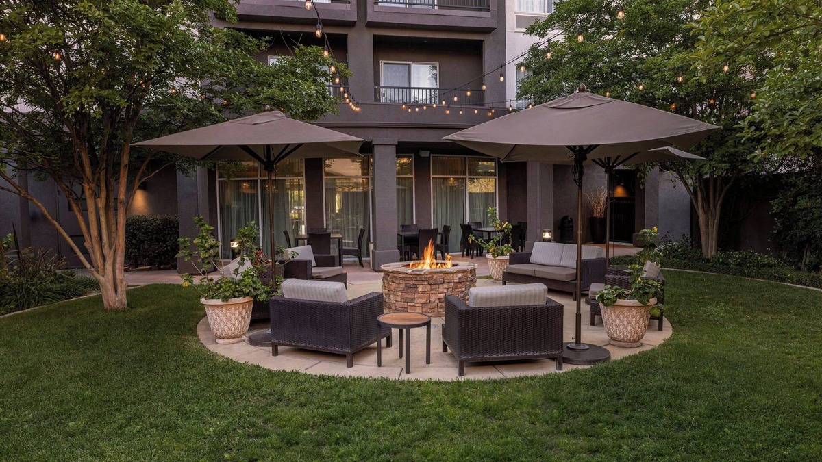 Simi Valley Hotel | Courtyard by Marriott Ventura Simi Valley