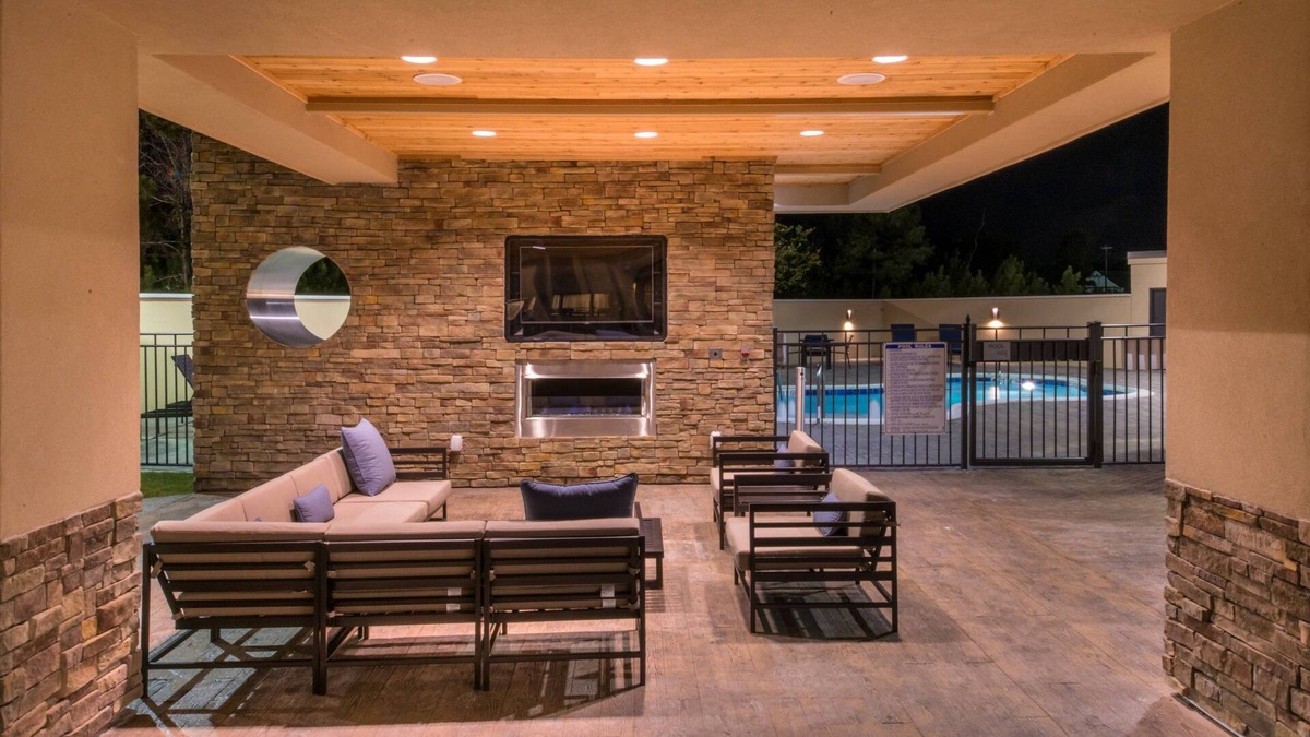 Westgate Hotel | Courtyard Jacksonville
