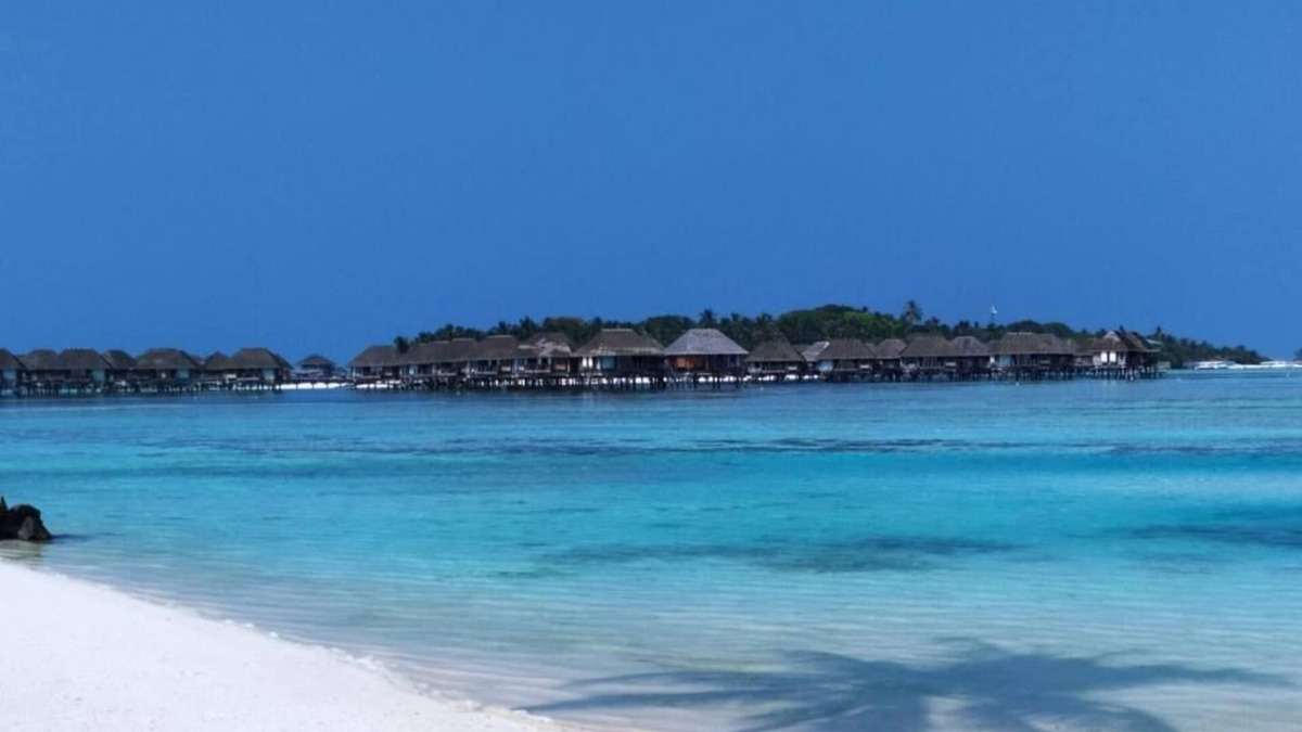 Huraa Hotel | Courtyard Maldives