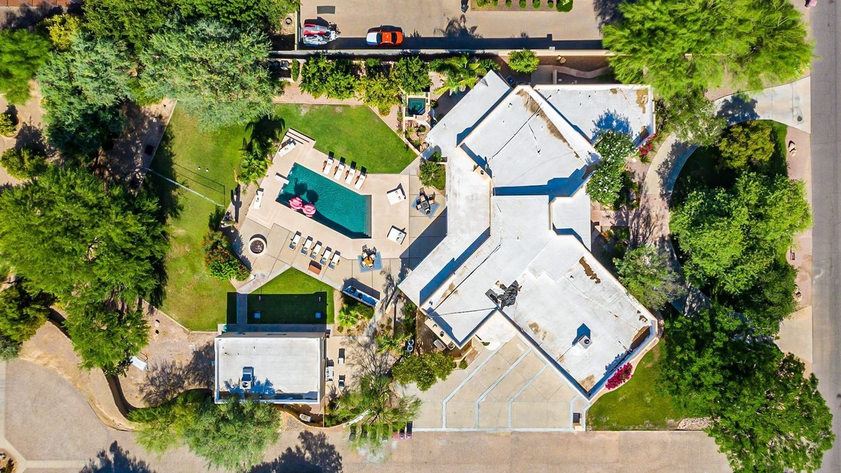 La Tierra Estates House | Cove Mansion, 8BR 7 Full Baths. 18 adult beds. POOL, BBQ, GAME ROOM, VOLLEYBALL