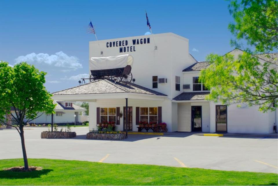 Lusk Hotel | Covered Wagon Motel Lusk WY