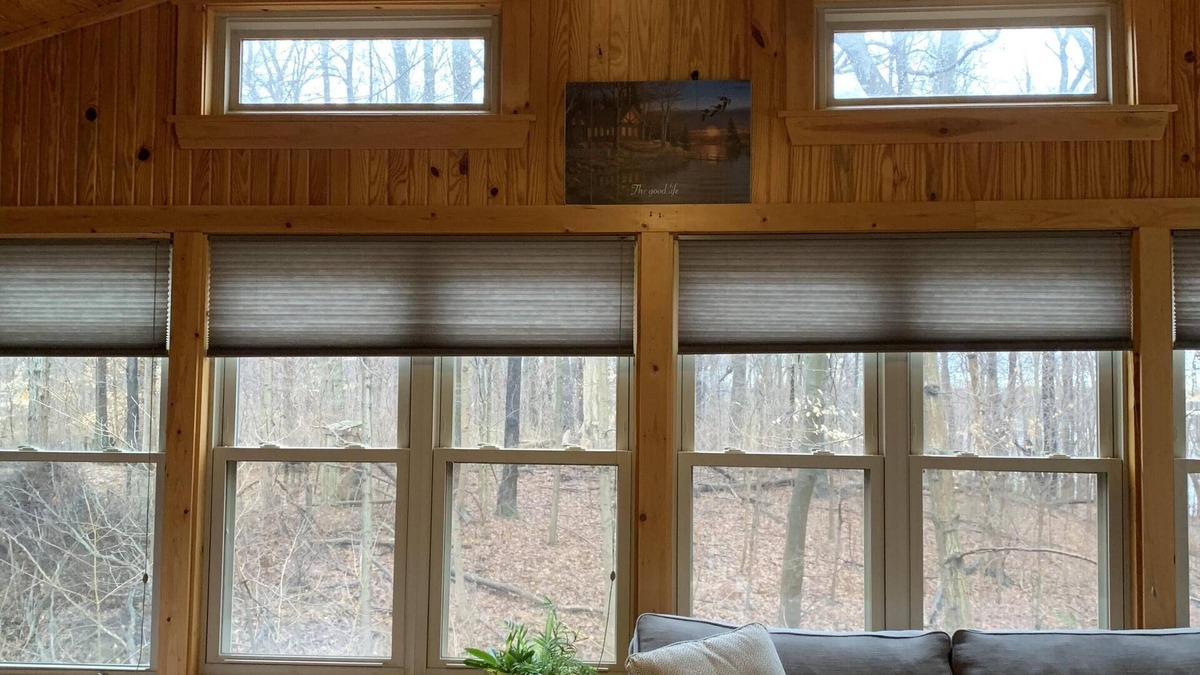 Cuba Cabin | Cowan Lake Retreat is the perfect getaway for the nature lover or just to relax.