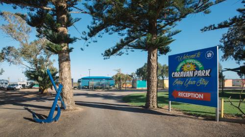 Playford Hotel | Cowell Foreshore Caravan Park