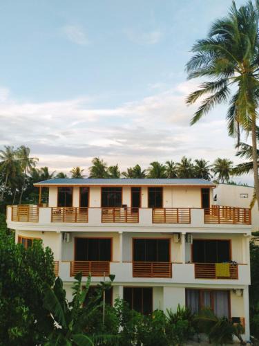 Fulidhoo Hotel | Cowry Inn