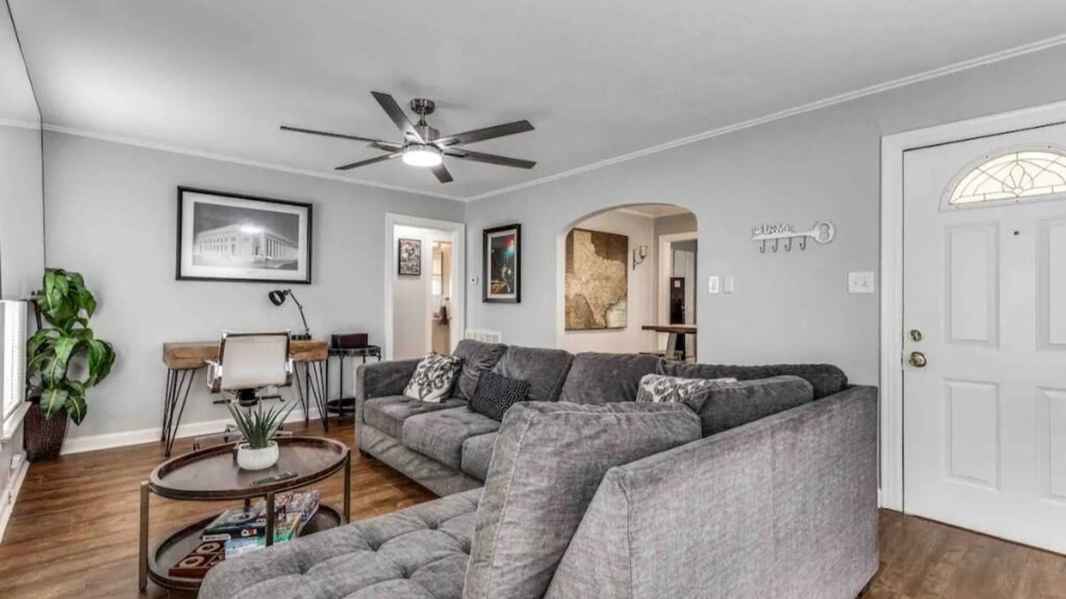 Fort Worth House | Cowtown Casita