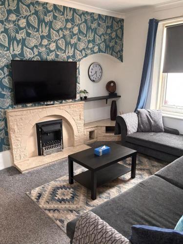 Gateshead Apartment | Coxon - 5 Bdrm 6 beds Perfect 4 contractor