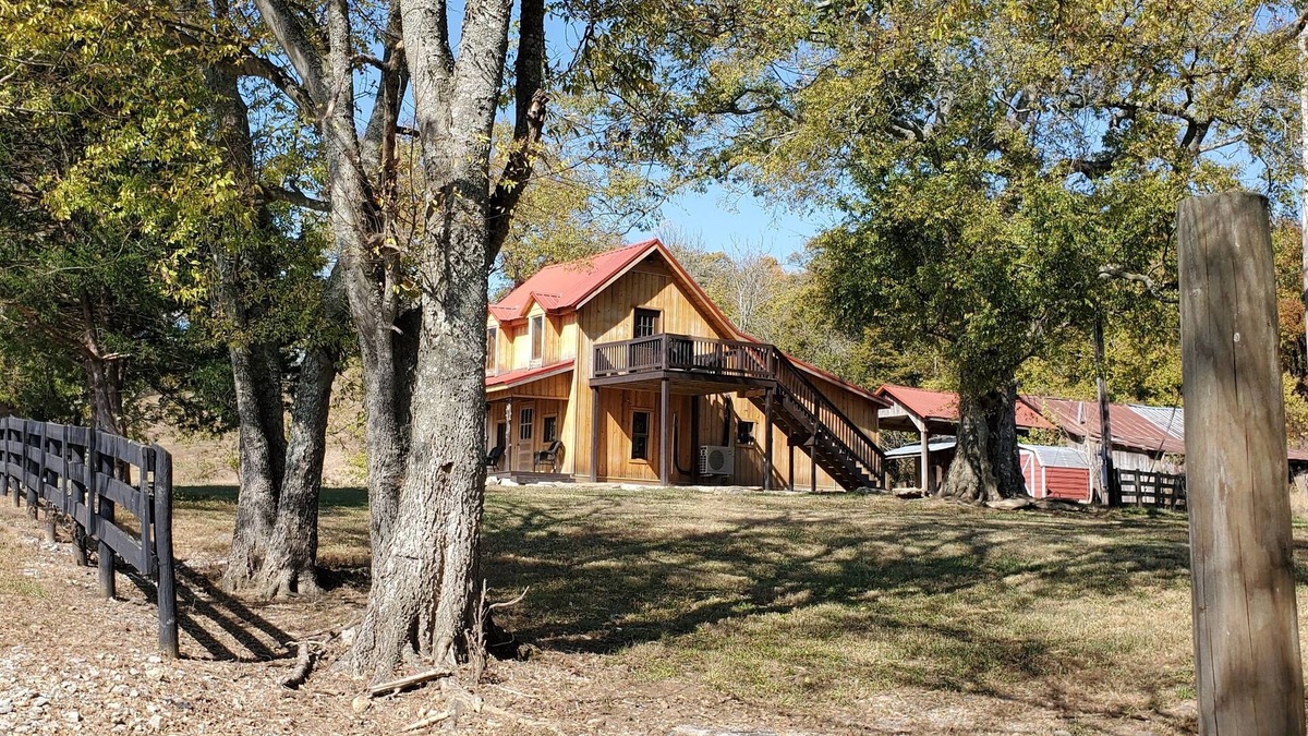 Lynnville Cabin | Coyle Ridge Cabin Retreat