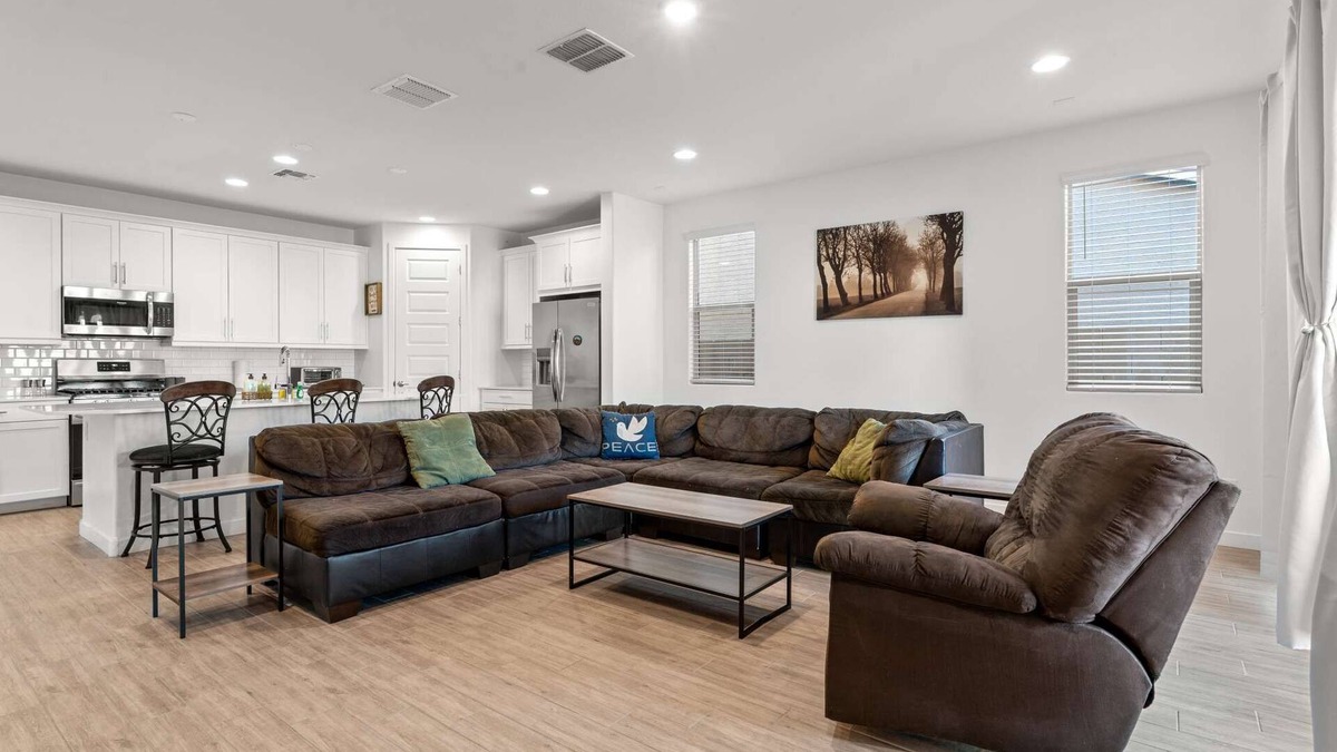 Mesa del Oro House | Coyote Sunset Retreat in the Desert - BBQ & Tennis