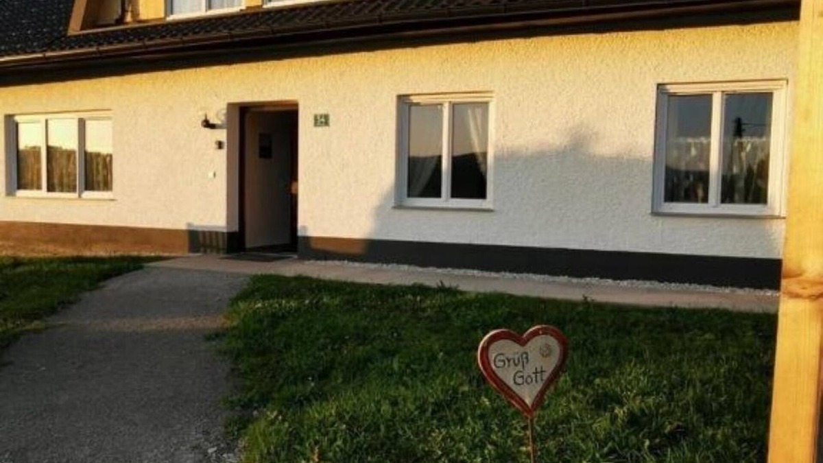 Schwarzenberg am Boehmerwald House | Cozy rustic vacation home in the Bohemian Forest for relaxation, nature and active vacations