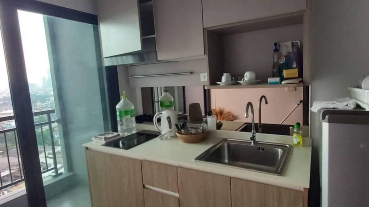 Bangkok Yai Condo | Cozy 1-bedroom condo with AC and fitness room in charming Bangkok