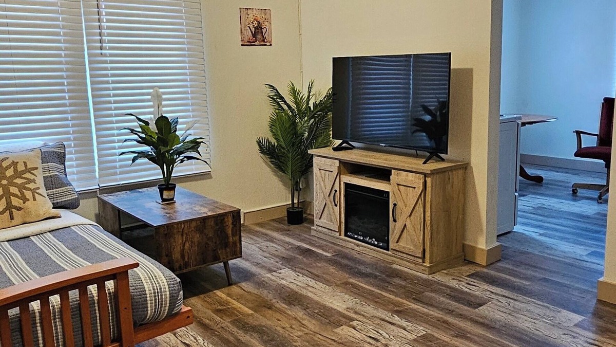 Metaline Falls Apartment | Cozy 1-bedroom apartment with AC, WiFi in serene Metaline Falls