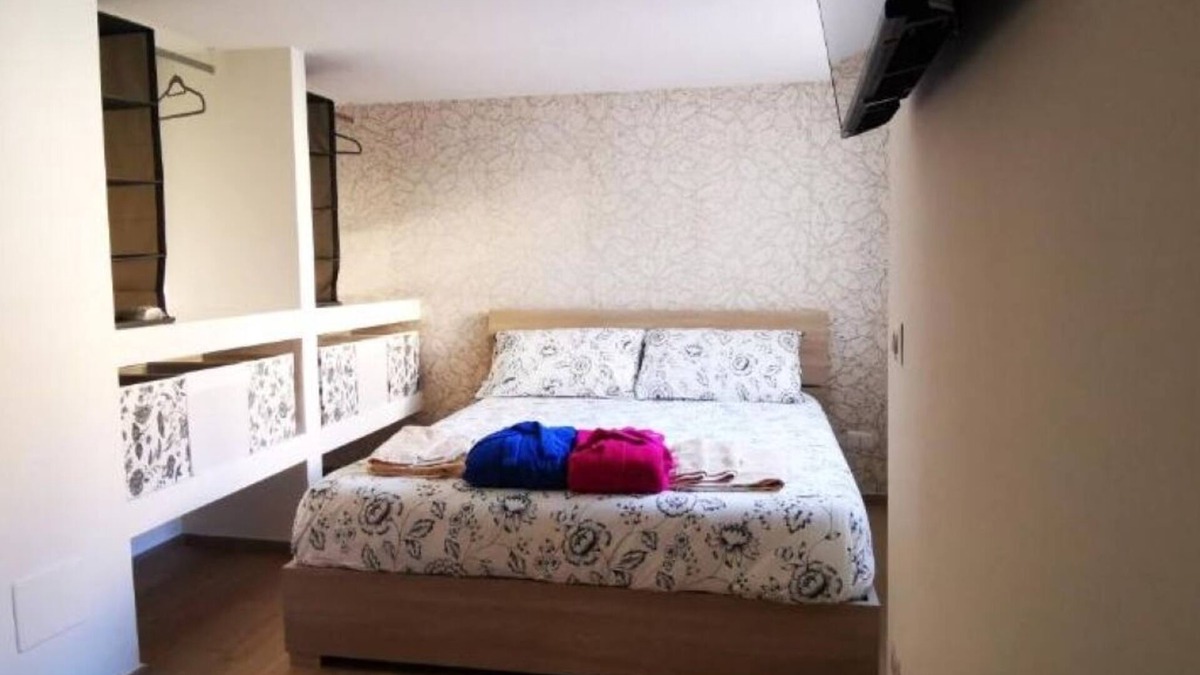 Triggiano Apartment | Cozy 1-bedroom apartment with WiFi, AC in enjoyable Triggiano