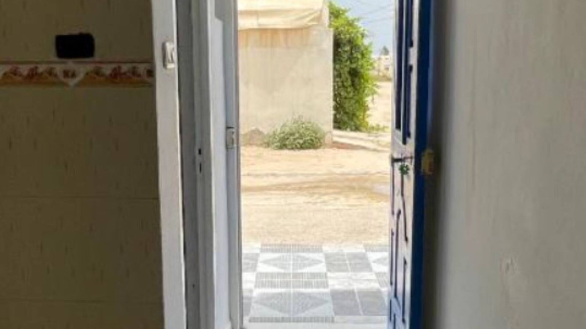 Fatou House | Cozy 1-bedroom apartment in brilliant Houmt Souk with AC