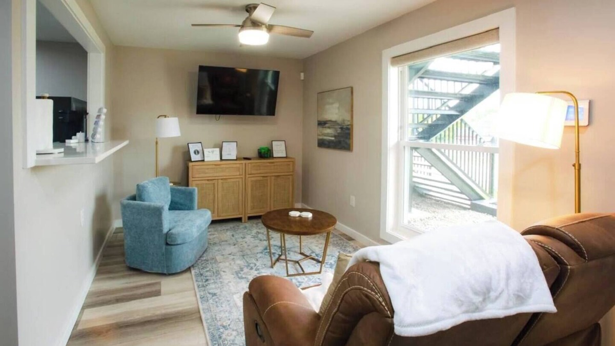 Enterprise Apartment | Cozy 1-bedroom apartment in charming Enterprise with WiFi, AC