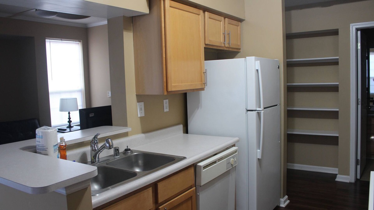 Lexington Apartment | Cozy 1-bedroom apartment located on the southwest side of Lexington KY.