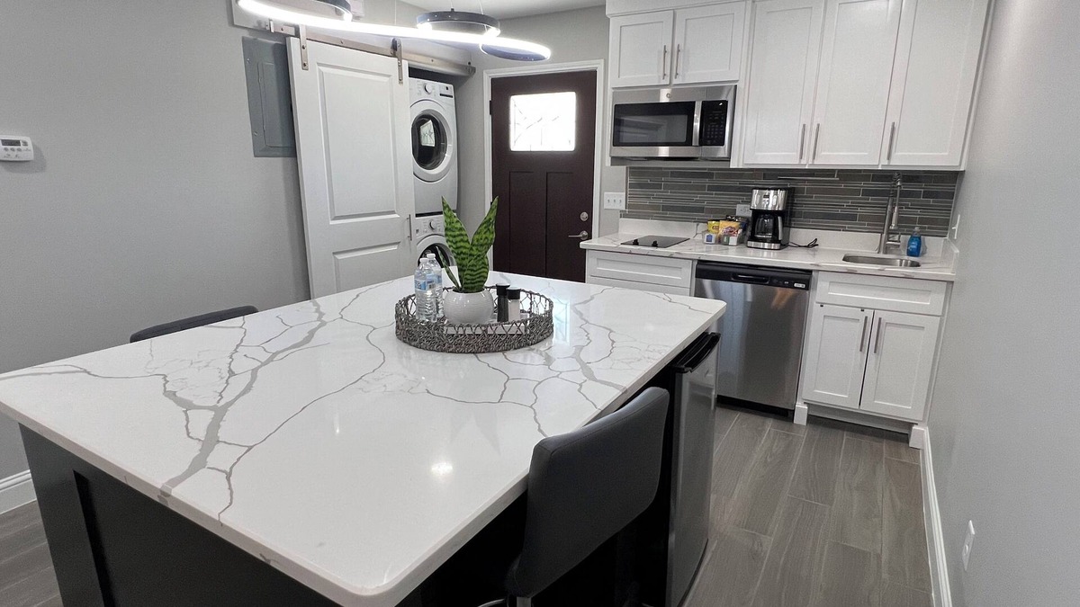 Amistad National Recreational Area Apartment | Cozy 1-bedroom apartment in beautiful Del Rio with WiFi, AC