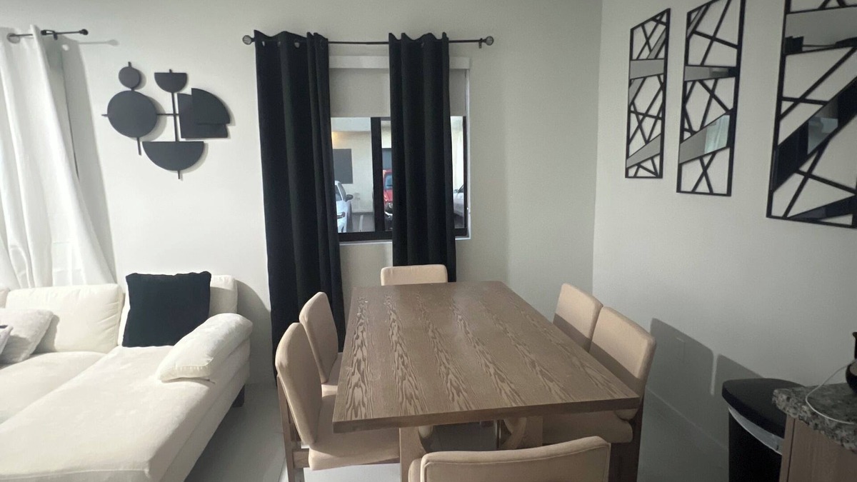 Hialeah Apartment | Cozy 1-bedroom apartment in awesome Hialeah with AC