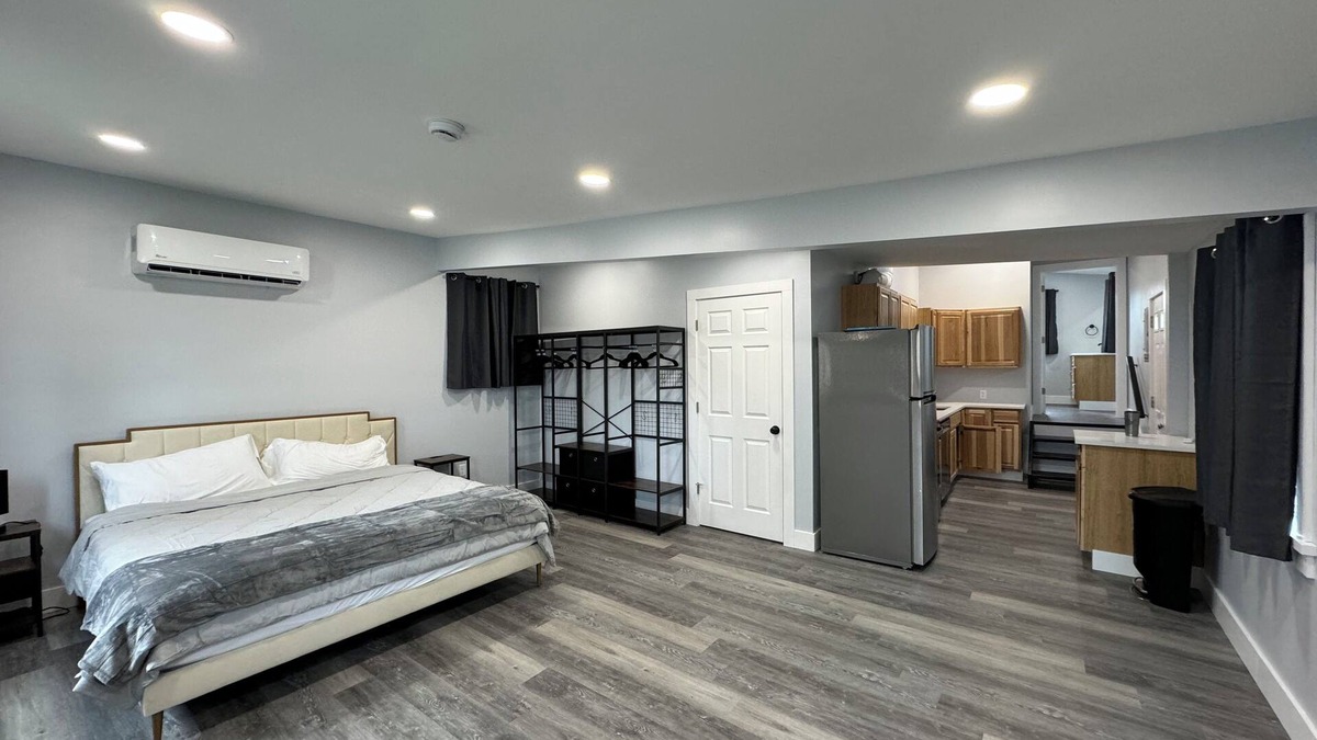 Lebanon Apartment | Cozy 1-bedroom apartment in charming Lebanon Oregon