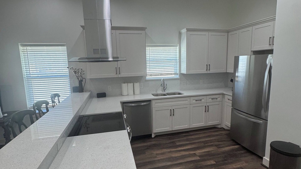 Wharton Apartment | Cozy 1-bedroom apartment with WiFi, AC in welcoming Wharton