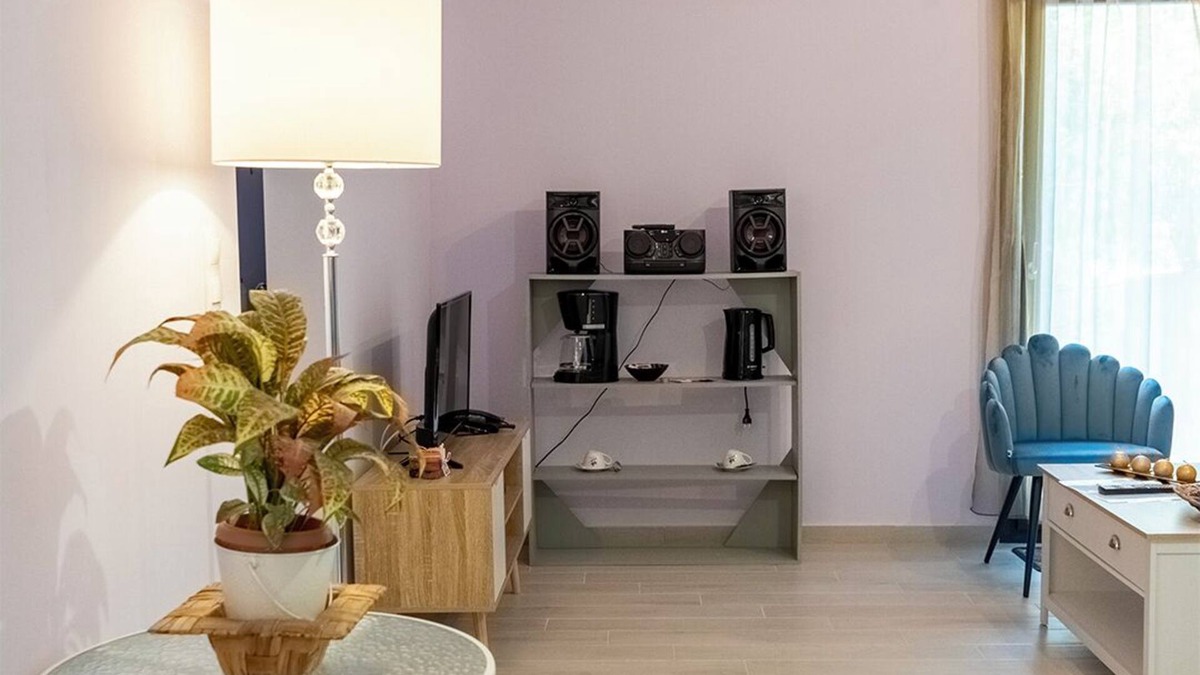 Chios Town Apartment | Cozy 1-bedroom apartment in charming Chios with AC, WiFi