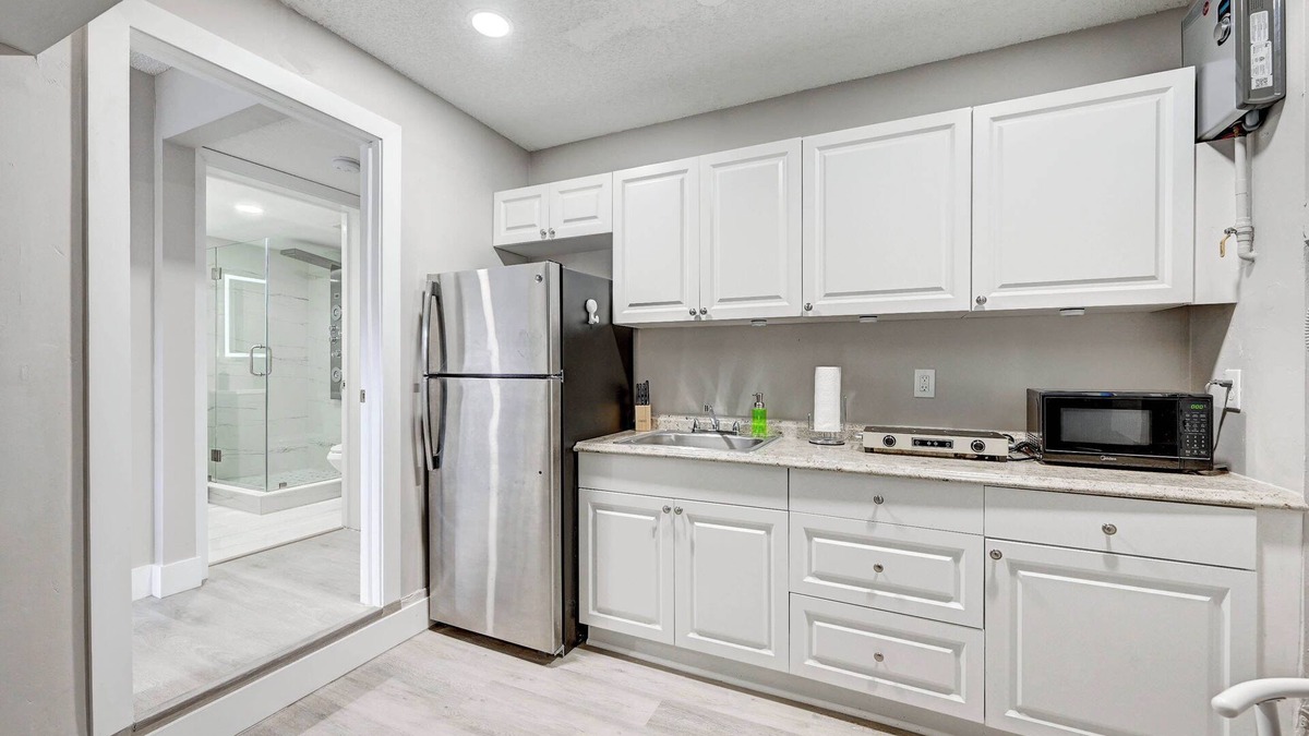 Richmond West Apartment | Cozy 1-bedroom apartment in delightful Miami with Wi-Fi, AC