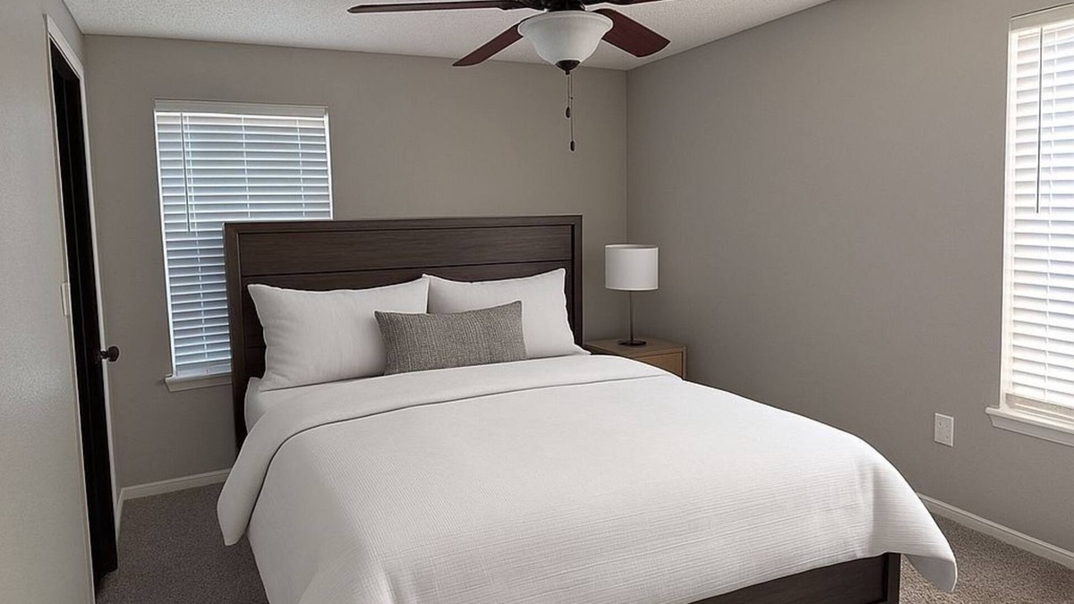 Olathe Apartment | Cozy 1-bedroom apartment in lovely Olathe with AC