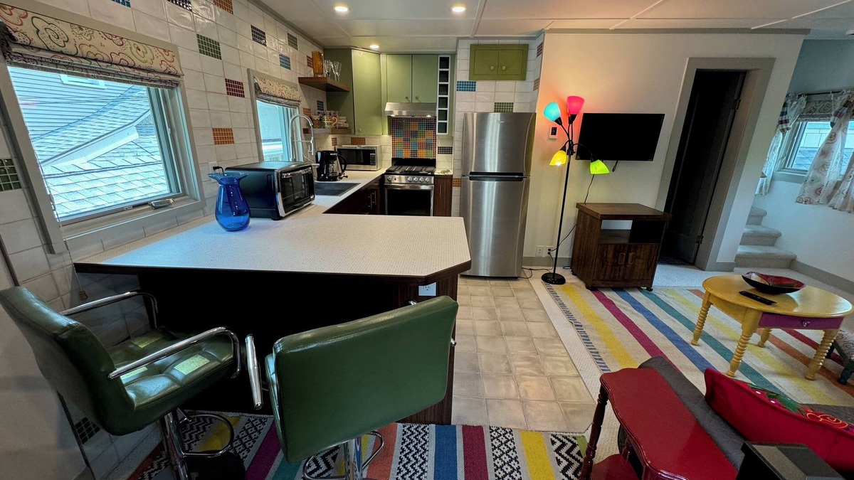 University District Apartment | Cozy 1-bedroom Apt in Missoula. Walking distance to the University and downtown
