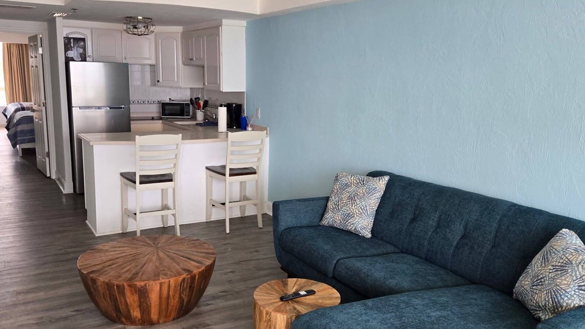Ortona Park Condo | Cozy 1-bedroom condo with WiFi, AC in fabulous Daytona Beach