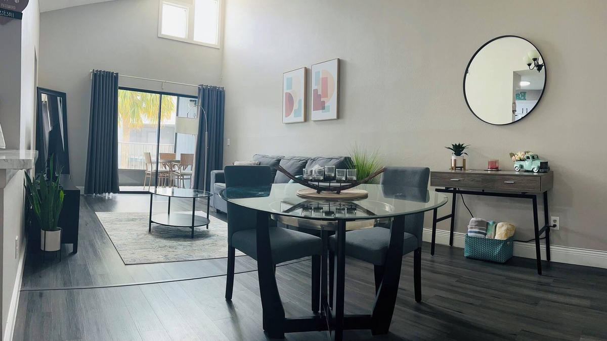 Ventura Condo | Cozy 1-bedroom Condo in Luxury Gated Community