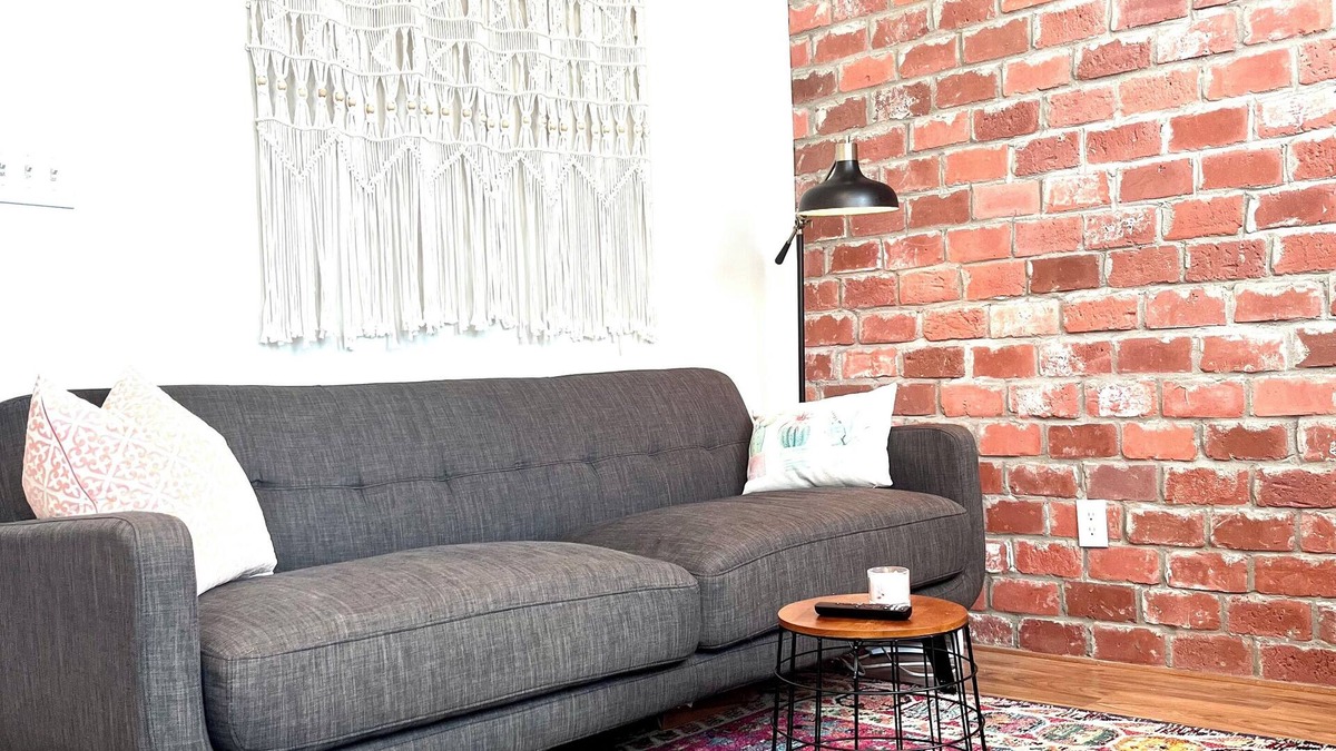 Downtown Greensboro Condo | Cozy 1-bedroom condo with AC and WiFi in fantastic Greensboro