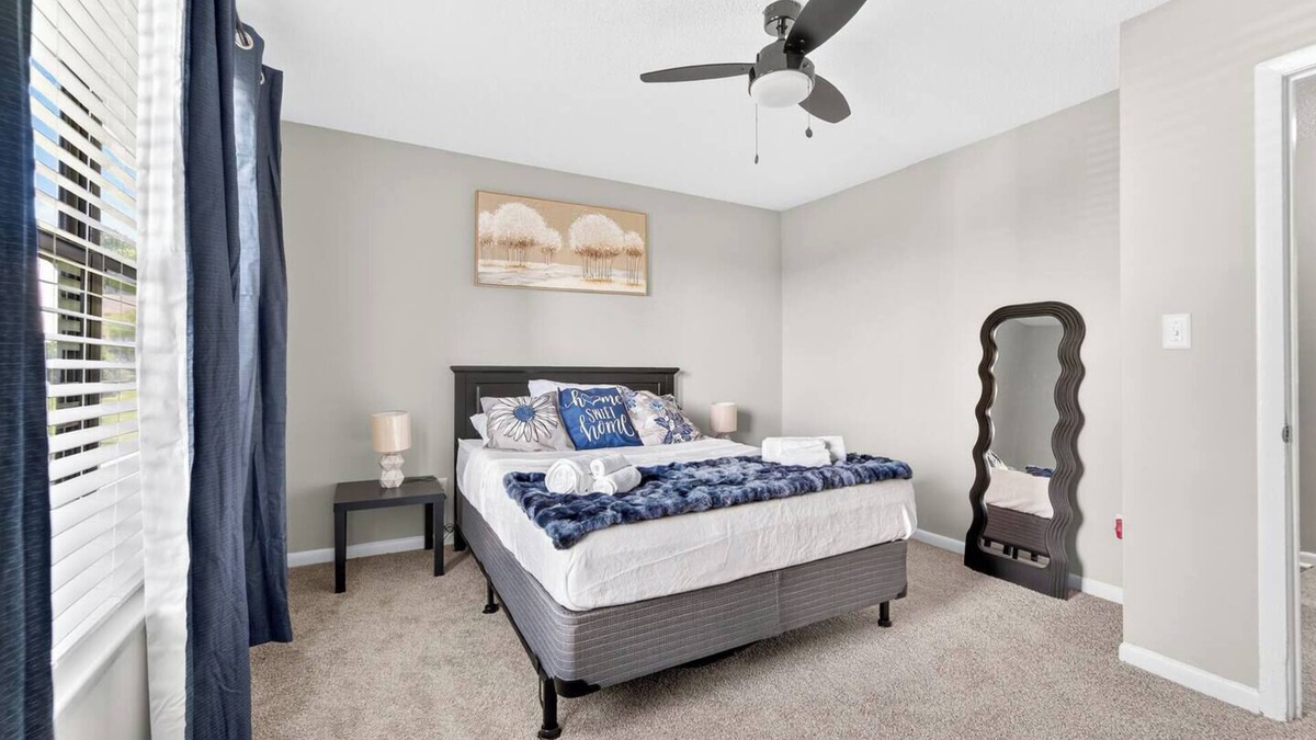 Durham Apartment | Cozy 1-bedroom Gem 5mins to Downtown: Pool-Gym-Parking