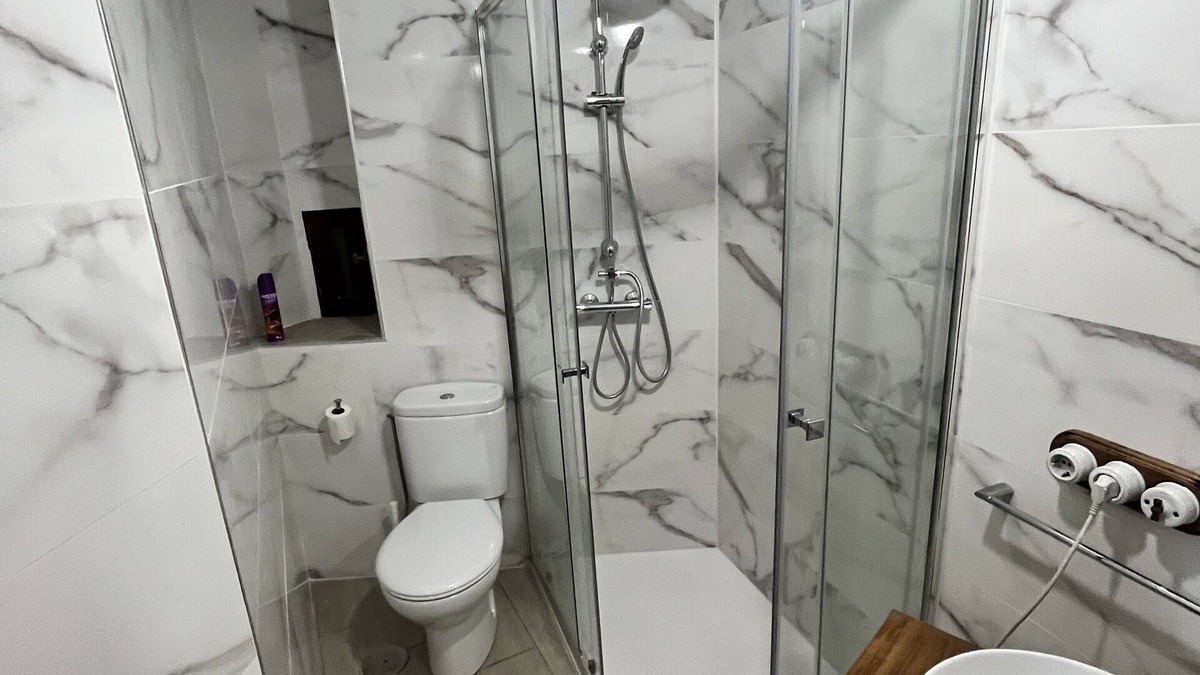 Padron House | Cozy 1-bedroom house in serene Padrón with WiFi, AC