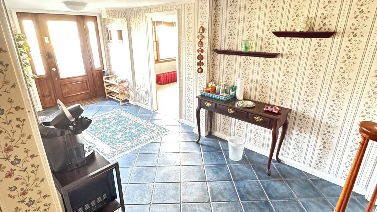 Watchung House | Cozy 1-bedroom in a house with WiFi, AC in charming Watchung