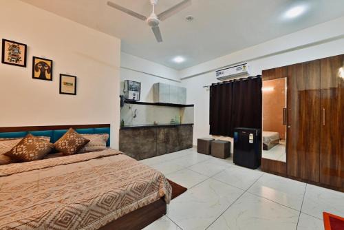 Indore Apartment | Cozy 1 RK apartment