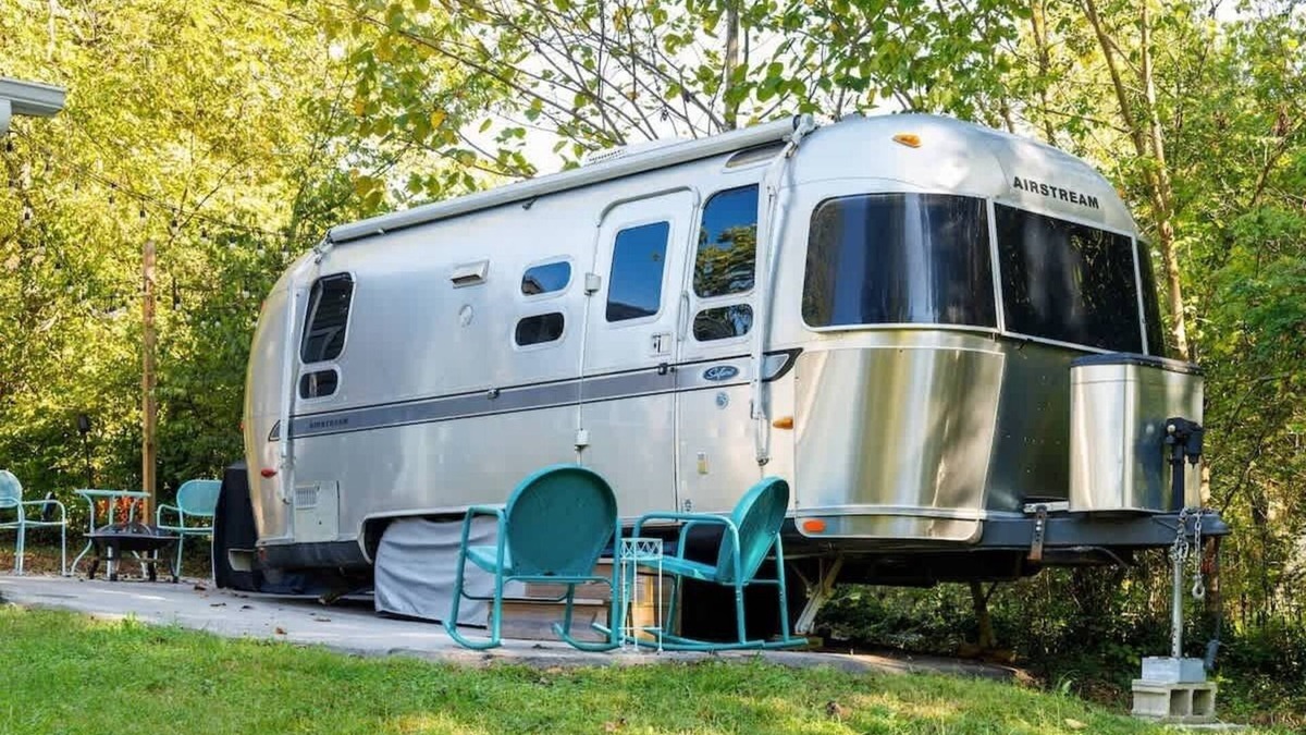 Franklin House | Cozy 1BR Airstream near Leipers Fork - Sleeps 3