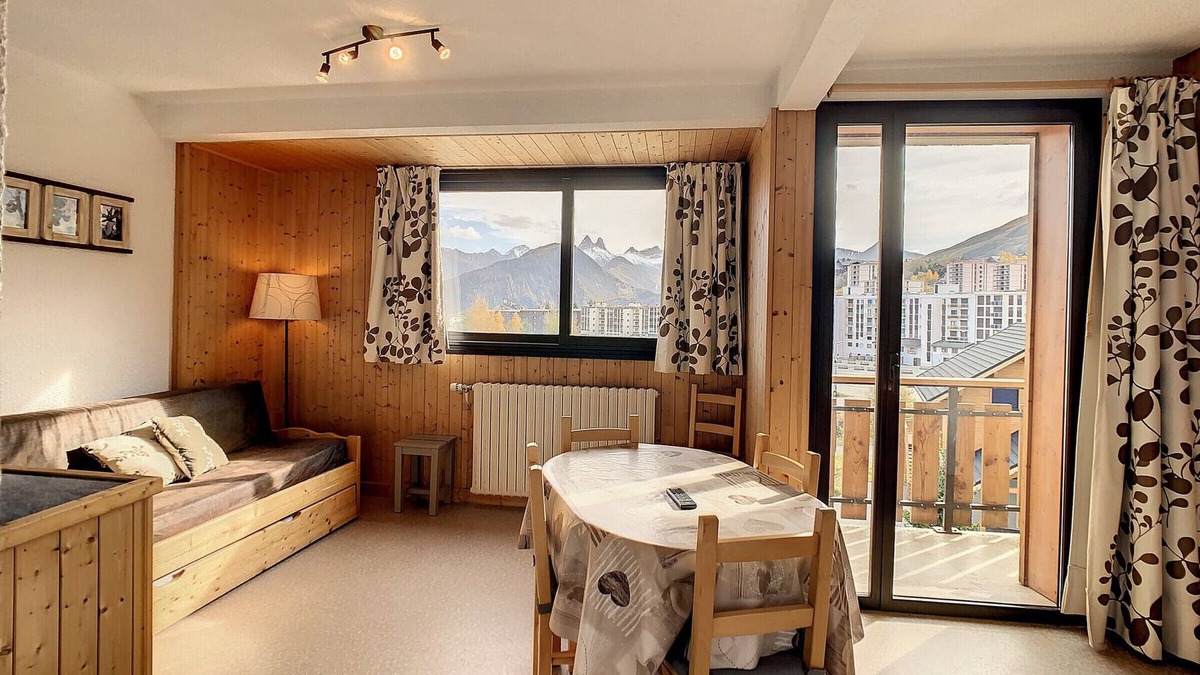 La Toussuire Apartment | Cozy 1BR Apartment, Sleeps 4, Near Slopes, South-Facing Balcony, Stunning Mountain Views