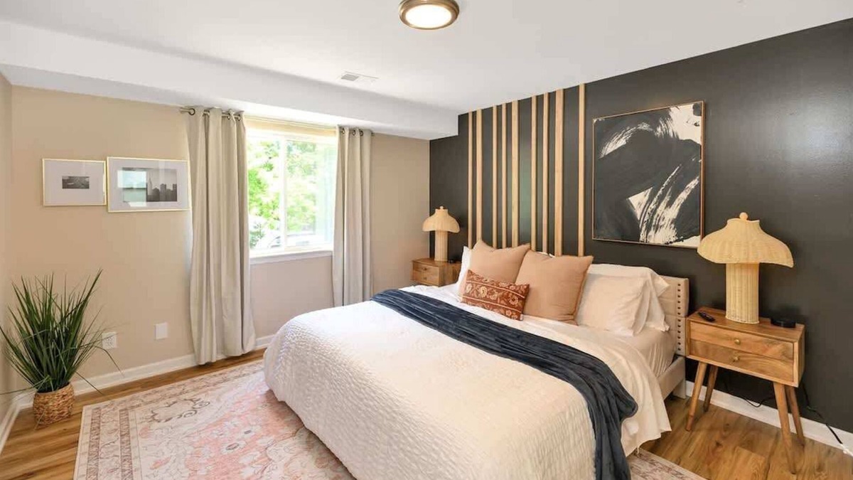 Roseville Apartment | Cozy 1BR Apartment in Quiet Neighborhood
