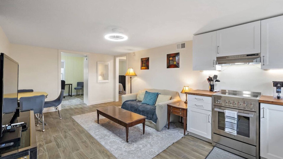 Briarcliff Heights Apartment | Cozy 1BR Near Emory + VA | Pet-Friendly Stay