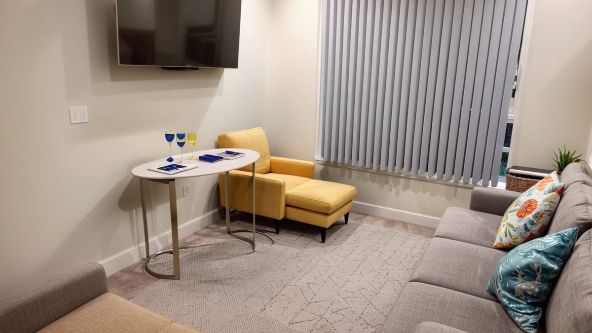 Pico-Union Hotel | Cozy 1BR Suite with AC & WiFi Charming Los Angeles Stay