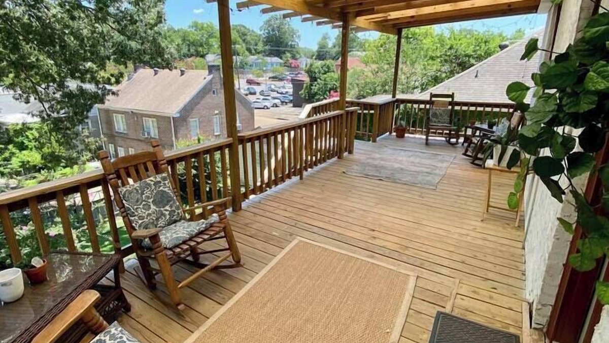 Greater Belhaven Apartment | Cozy 1BR unit across from Belhaven Town Center