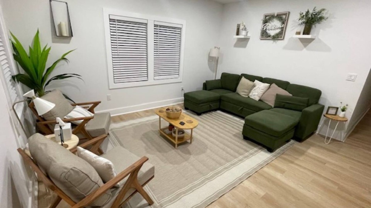 Church Street Apartment | Cozy 2/1 Duplex 10 min from ATL Airport- Unit A