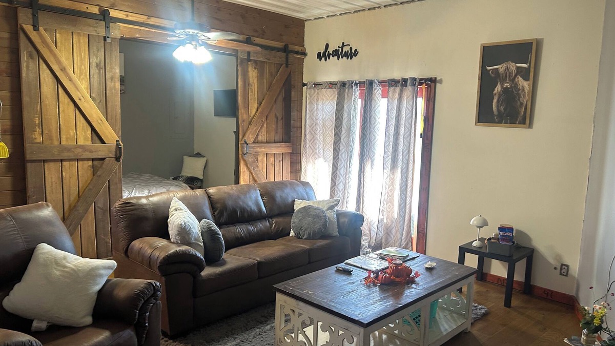 Lincoln County Apartment | Cozy 2 BED apartment in a barn. cows, horses,hot tub. Experience the RANCH life