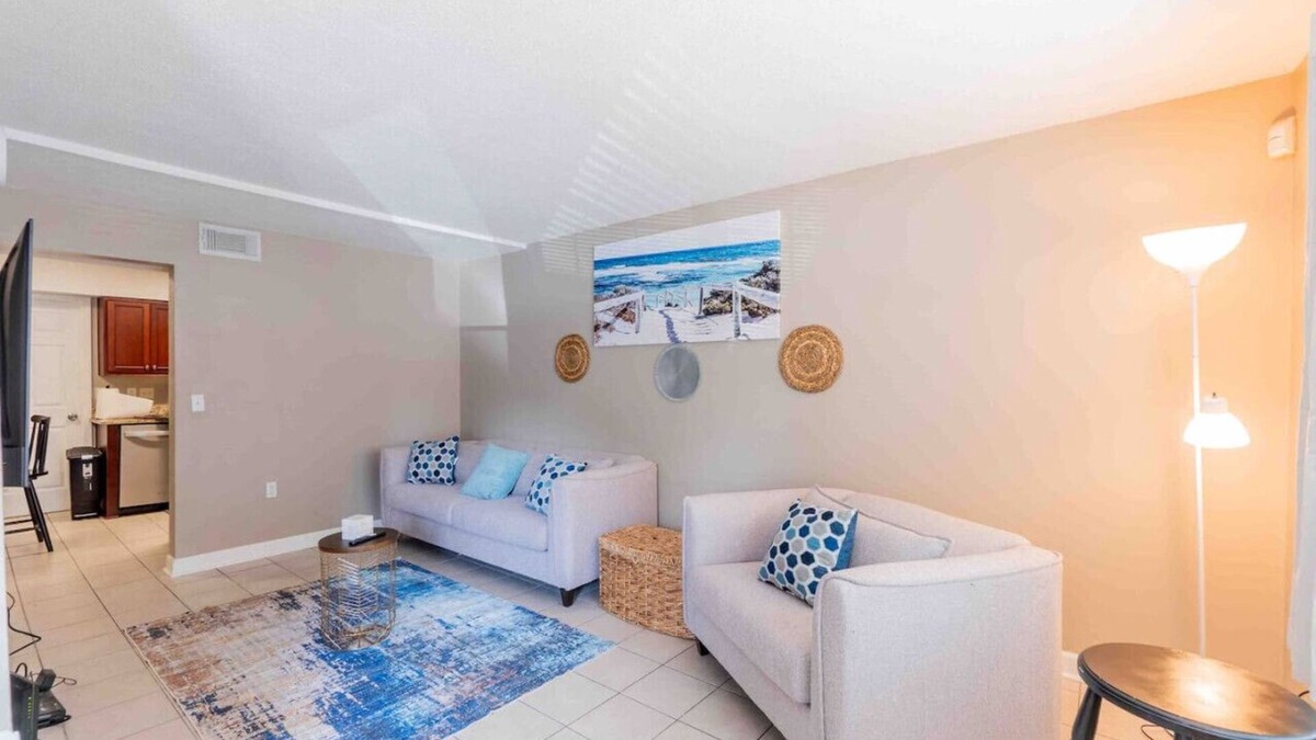 Fort Walton Beach Apartment | Cozy 2-Bed Townhome- Extended Stay