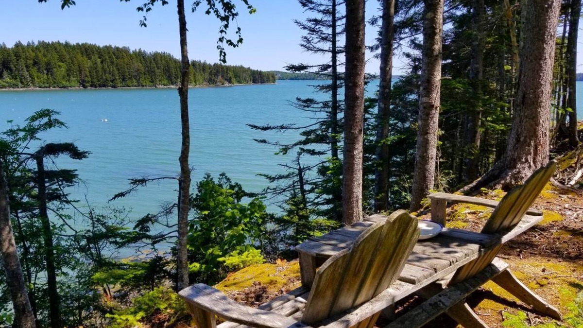 Roque Bluffs House | Cozy 2 bedroom 3 bathroom retreat