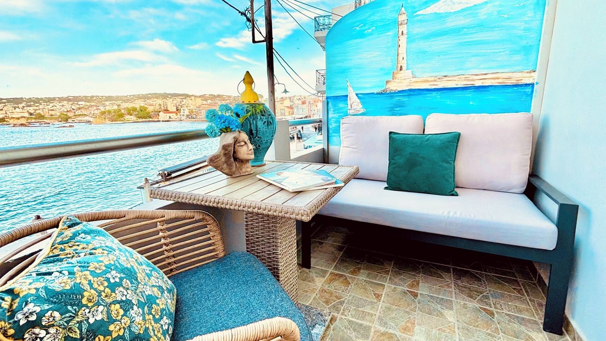 Koum Kapi Apartment | Cozy 2-bedroom apartment in wonderful Chania with AC, WiFi panoramic beach view