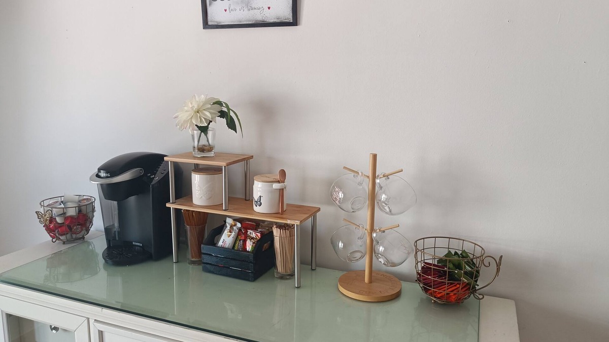 Grosse Pointe Apartment | Cozy 2-bedroom apartment minutes from Downtown Detroit
